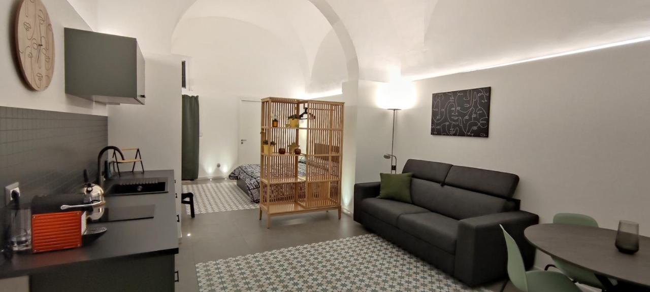 Urban Suite Aeroporto di Catania Fontana Rossa Esterno foto